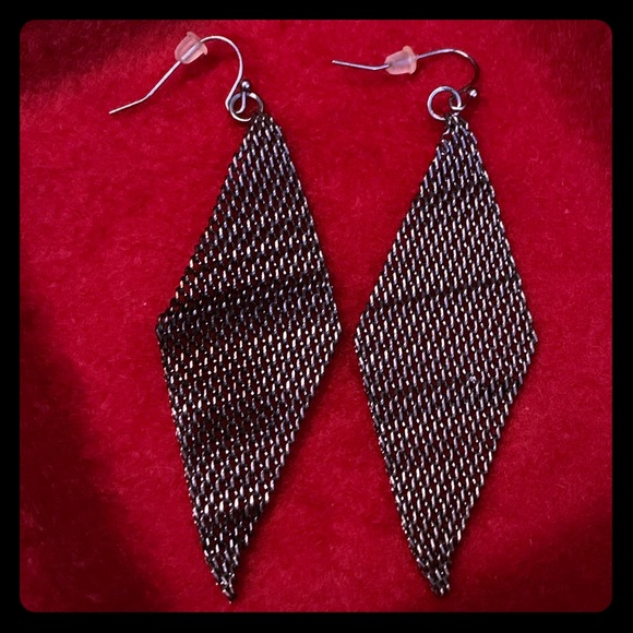 SILVER DROP EARRINGS